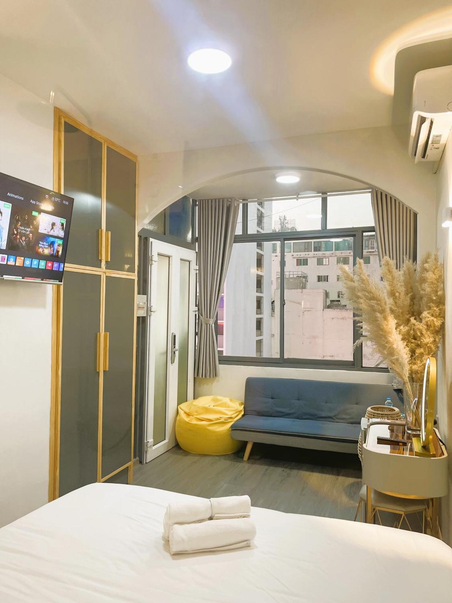6Even Hotel - Have A Staycation In The Cafe Apartments Building Ho Chi Minh City Exterior photo