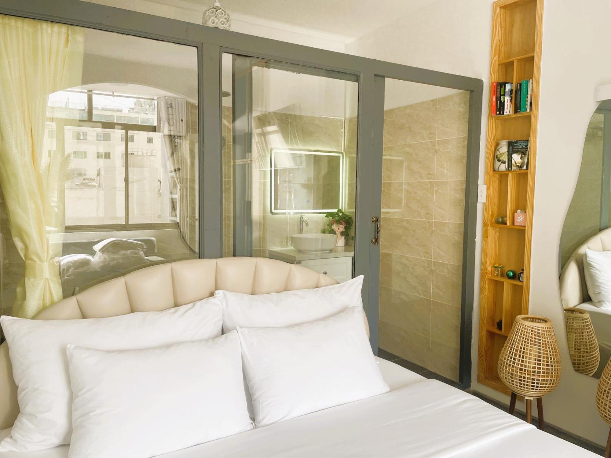 6Even Hotel - Have A Staycation In The Cafe Apartments Building Ho Chi Minh City Exterior photo