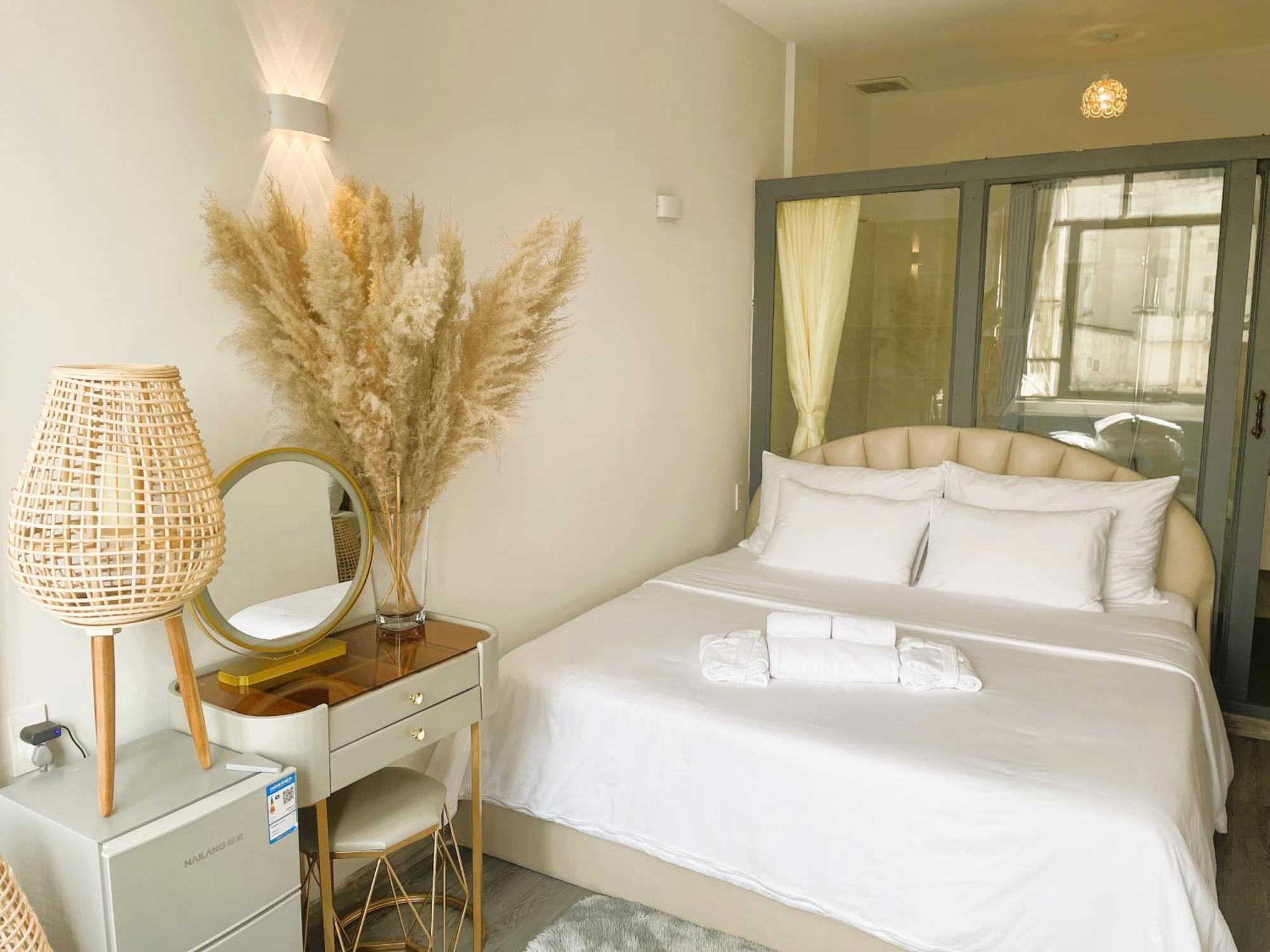 6Even Hotel - Have A Staycation In The Cafe Apartments Building Ho Chi Minh City Exterior photo