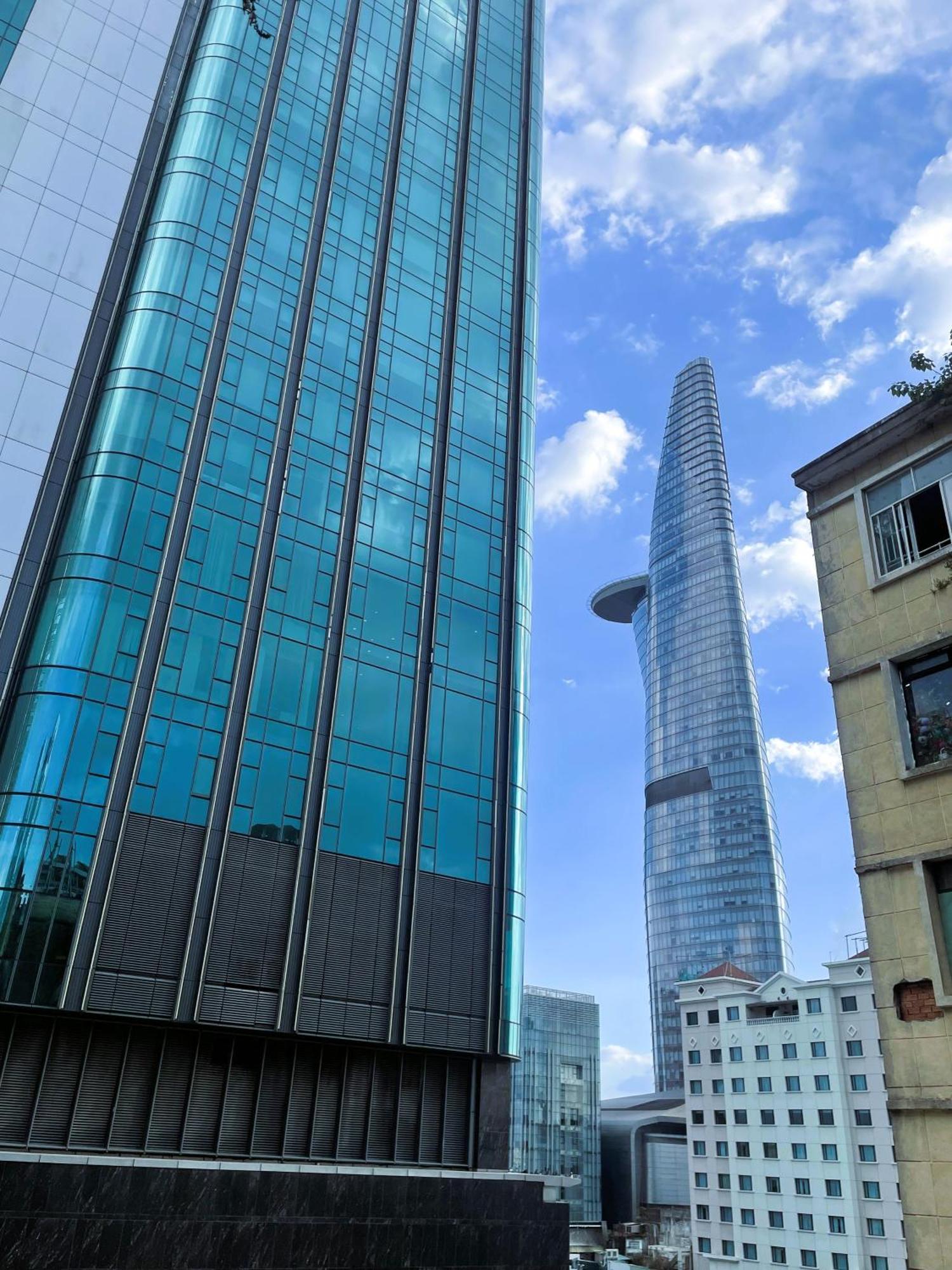 6Even Hotel - Have A Staycation In The Cafe Apartments Building Ho Chi Minh City Exterior photo